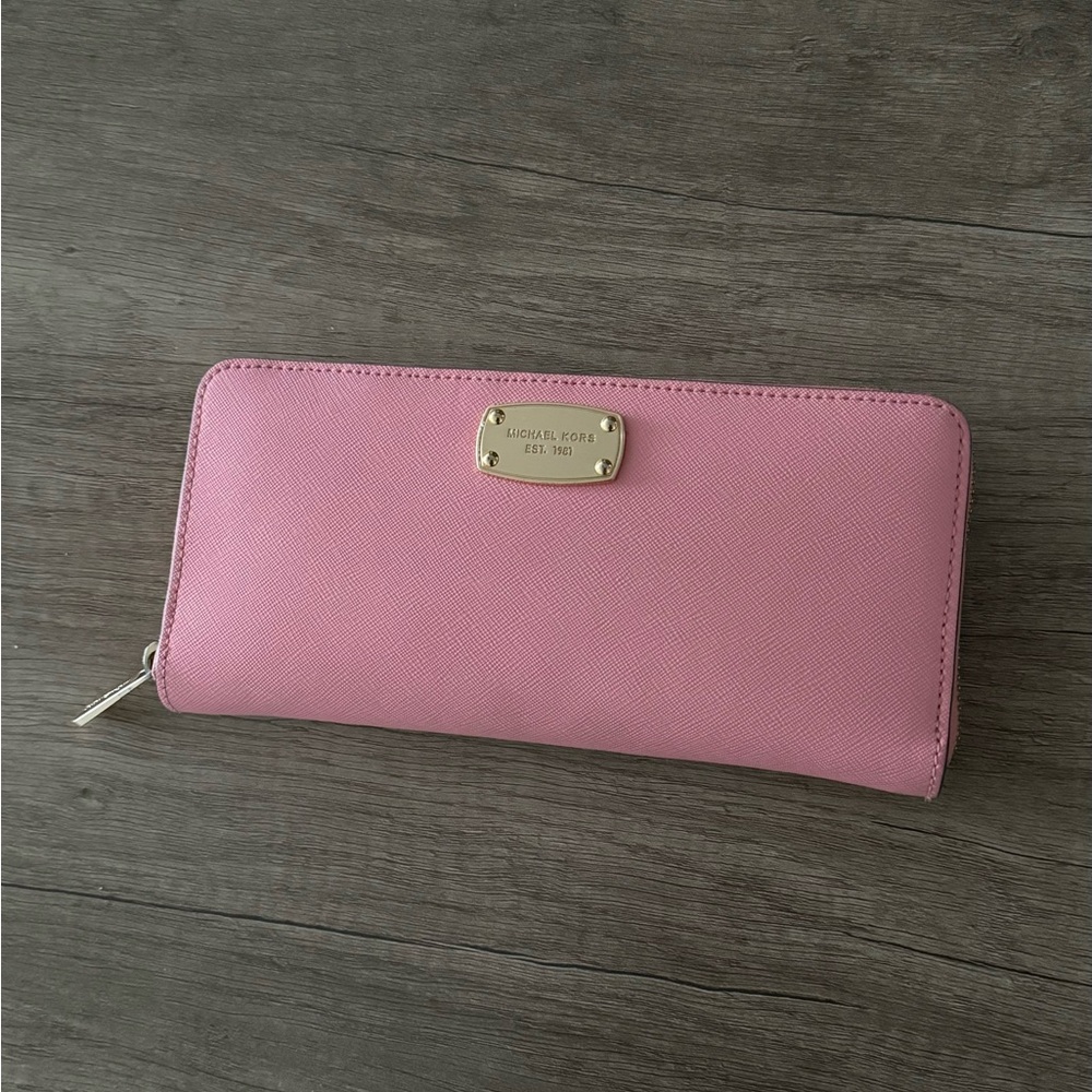 Michael Kors Pink Wallet
